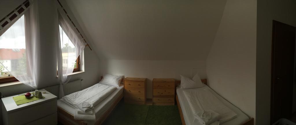 Motels21 Sersheim Номер фото